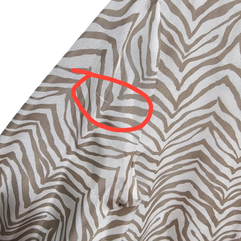 Lafayette 148 - Tan & Cream Zebra Print Button Front Long Sleeves Blouse Size S - Picture 8 of 10